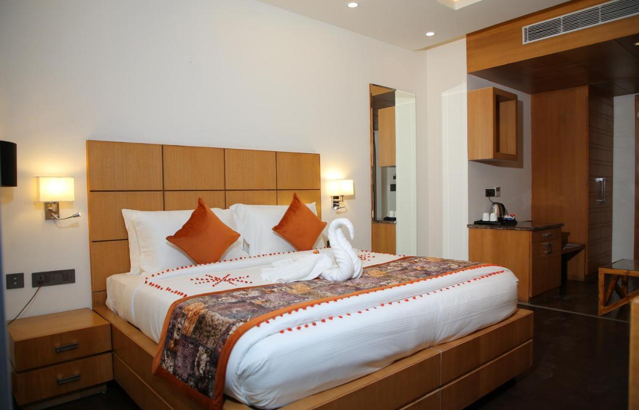 Hotel Rosetum Kasauli Zewnętrze zdjęcie