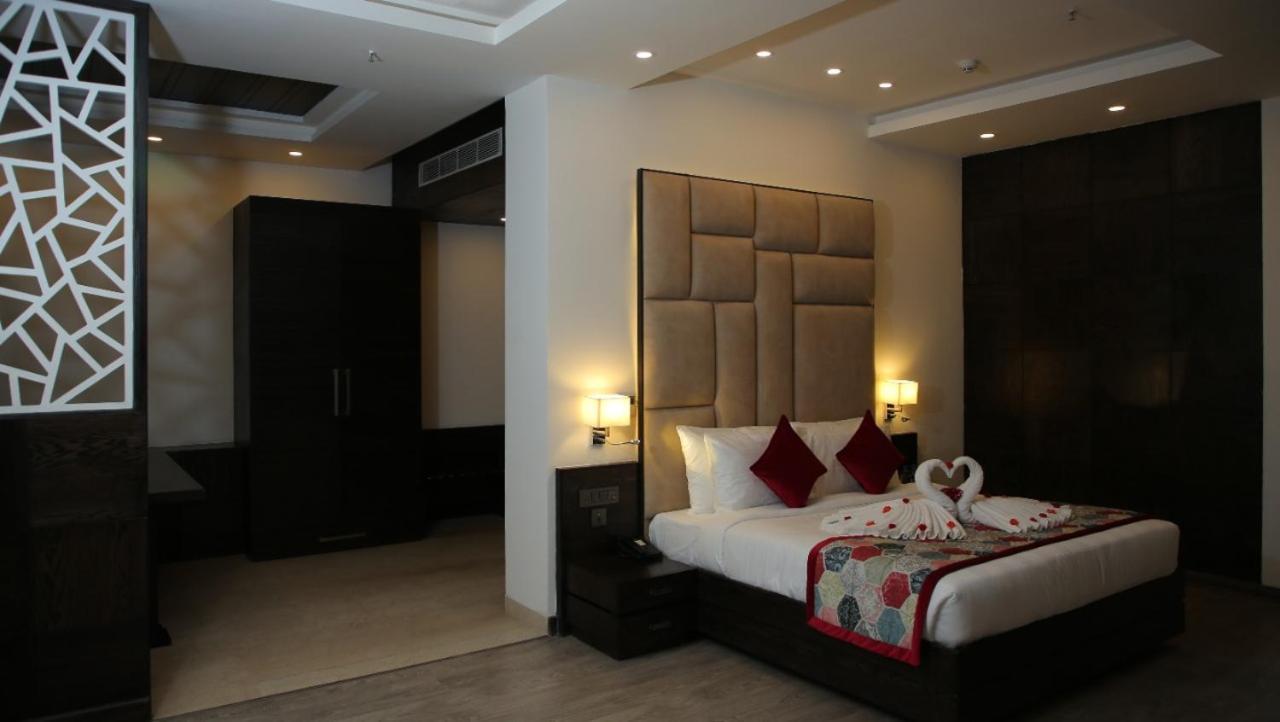 Hotel Rosetum Kasauli Zewnętrze zdjęcie