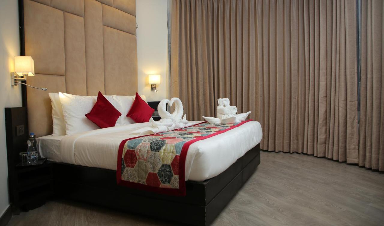 Hotel Rosetum Kasauli Zewnętrze zdjęcie