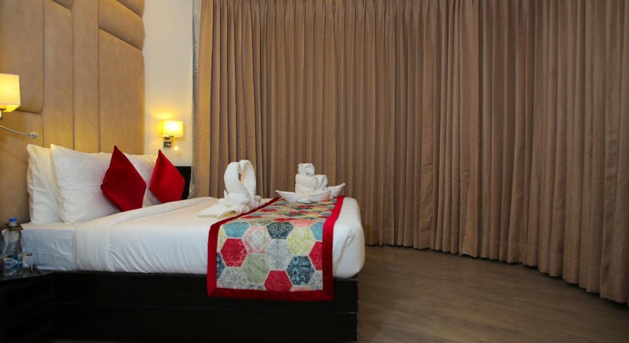 Hotel Rosetum Kasauli Zewnętrze zdjęcie