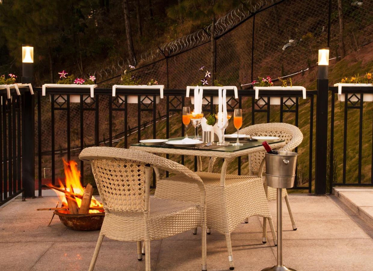 Hotel Rosetum Kasauli Zewnętrze zdjęcie
