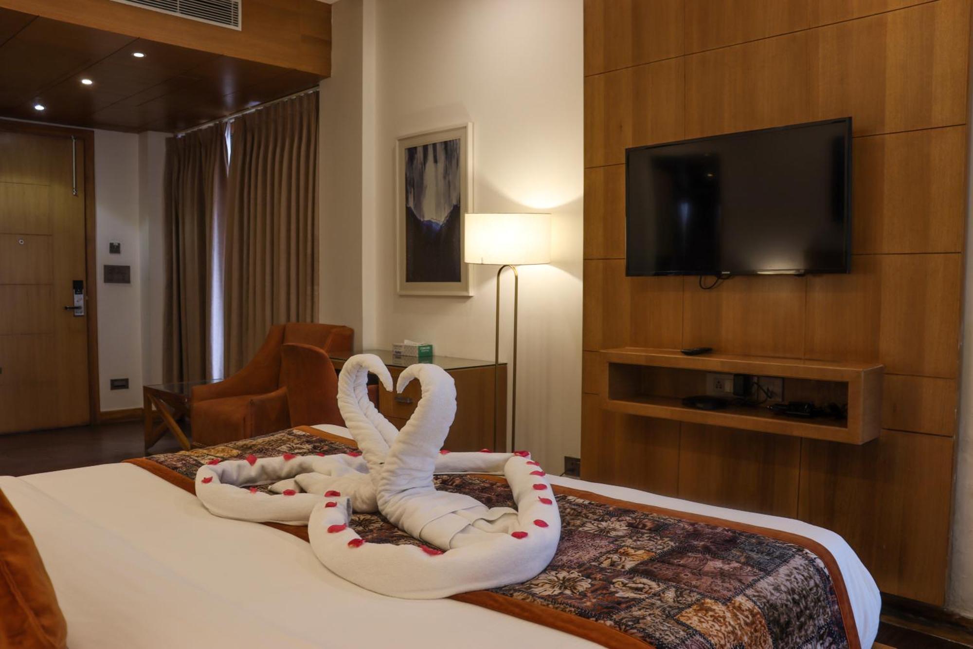 Hotel Rosetum Kasauli Zewnętrze zdjęcie