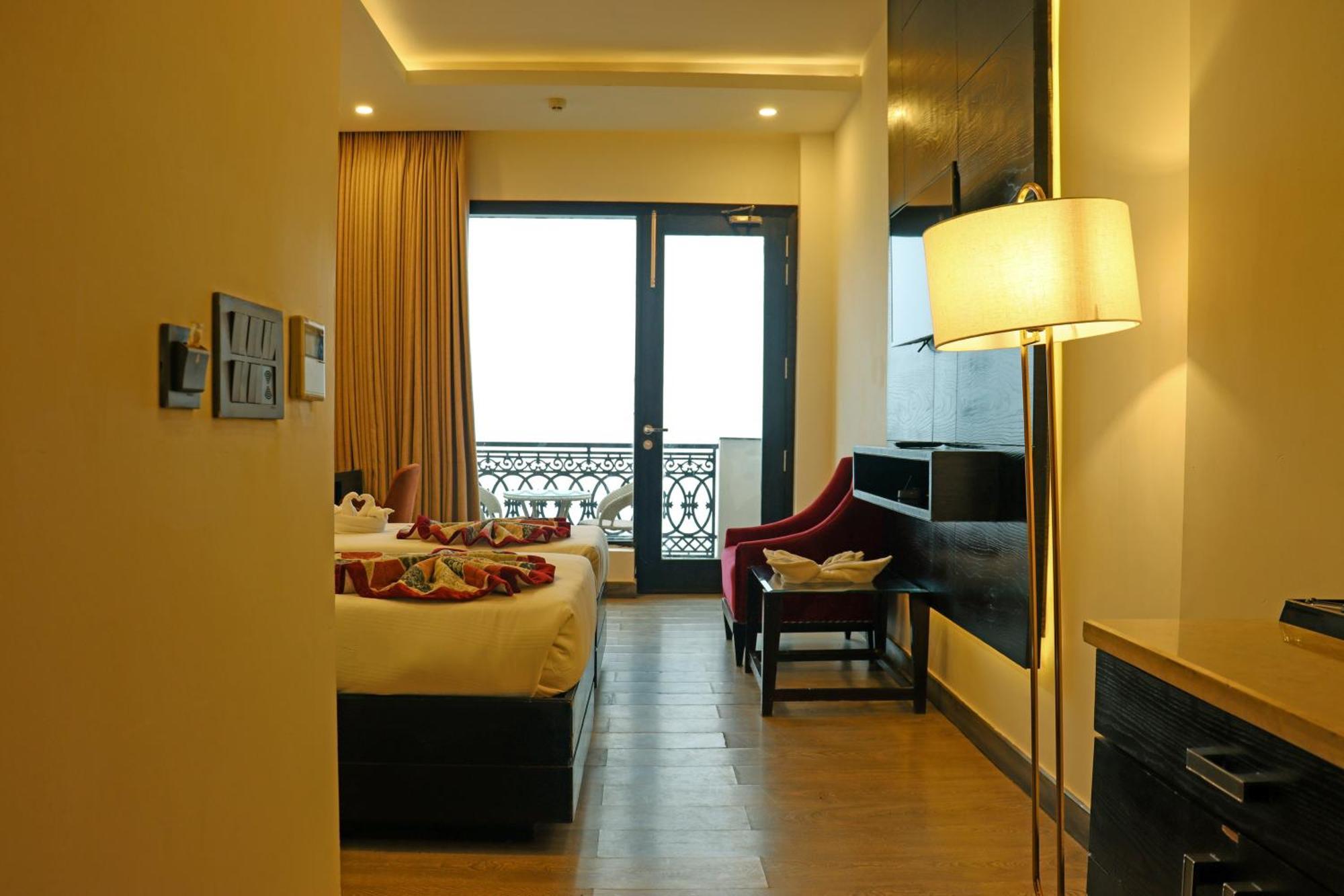 Hotel Rosetum Kasauli Zewnętrze zdjęcie