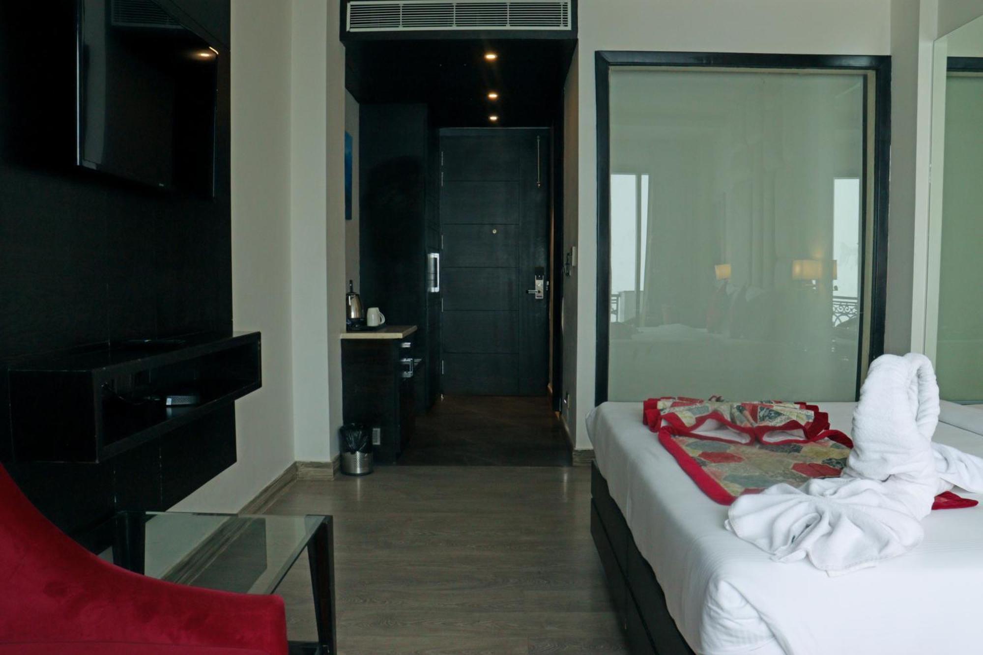 Hotel Rosetum Kasauli Zewnętrze zdjęcie