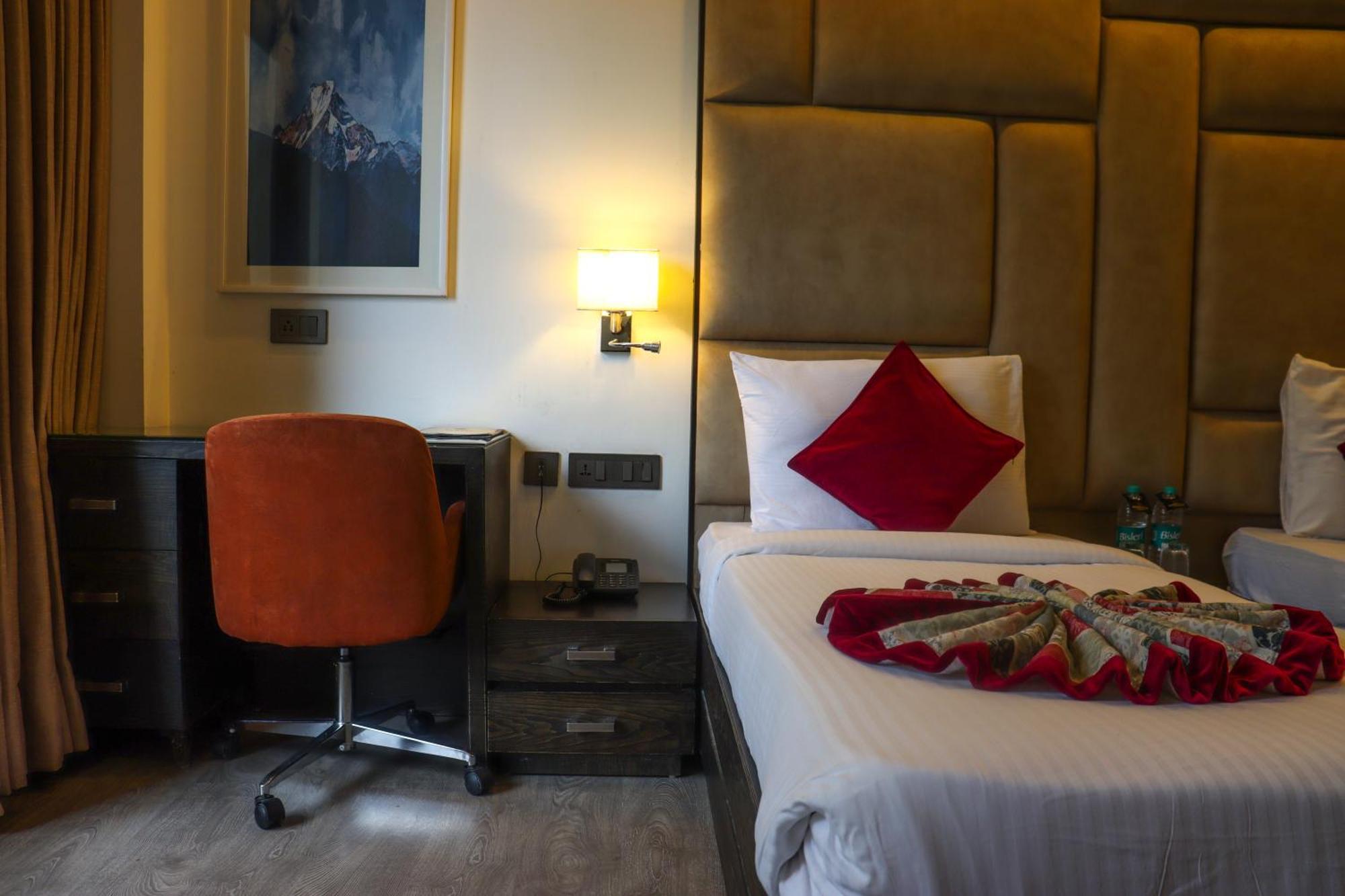 Hotel Rosetum Kasauli Zewnętrze zdjęcie